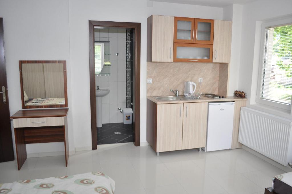 אוהריד Marina Apartments חדר תמונה