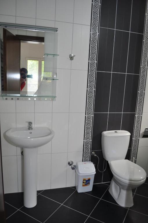 אוהריד Marina Apartments מראה חיצוני תמונה